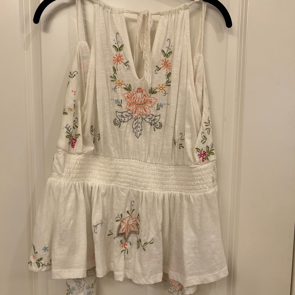 By Anthropologie V-Neck Asymmetrical Top - Picture 6 of 9